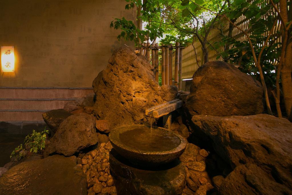 Hotel Koraku Beppu Exteriör bild