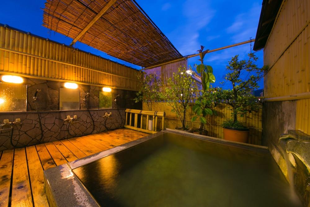 Hotel Koraku Beppu Exteriör bild
