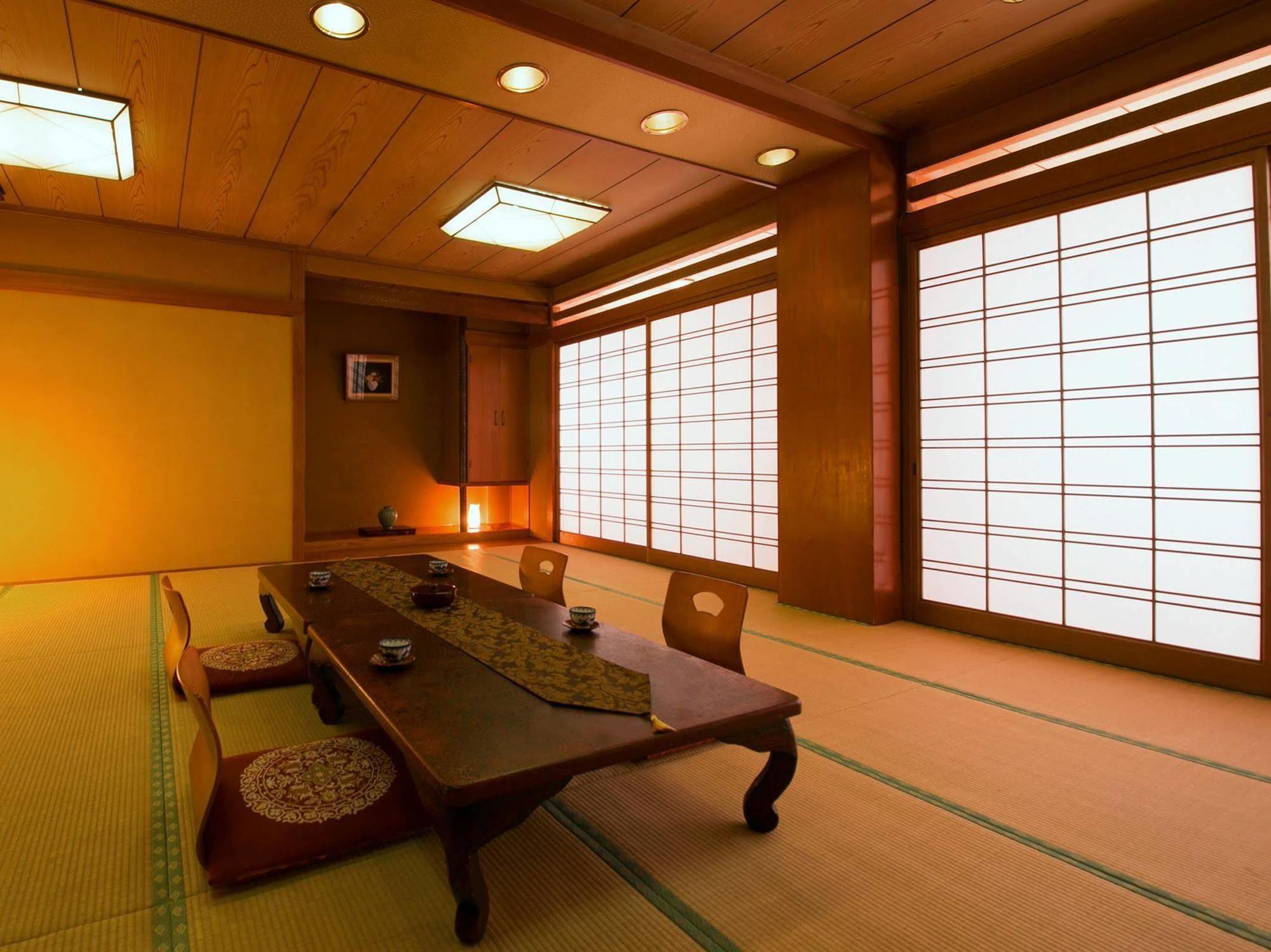 Hotel Koraku Beppu Exteriör bild